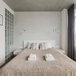 #stayhere - Center With Old Town & River View *